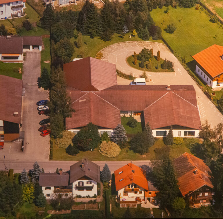 Neuen Firmengelände in den 90er Jahren, Mathias Schmidt GmbH in Triftern
