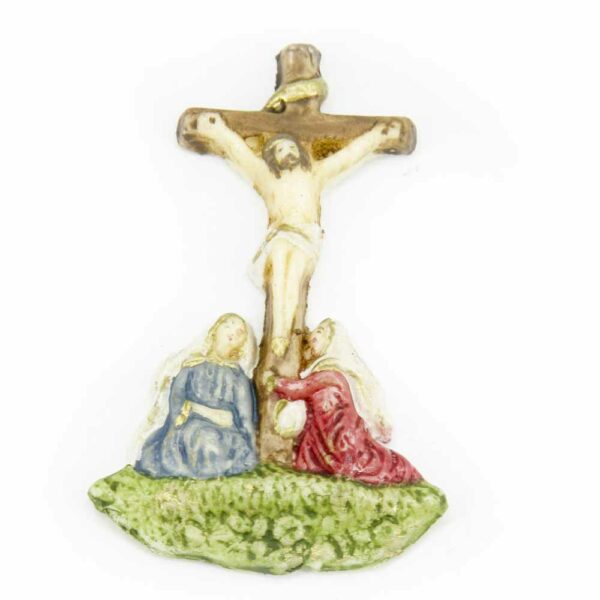 Kreuz mit betenden Frauen aus Wachs für Klosterarbeiten